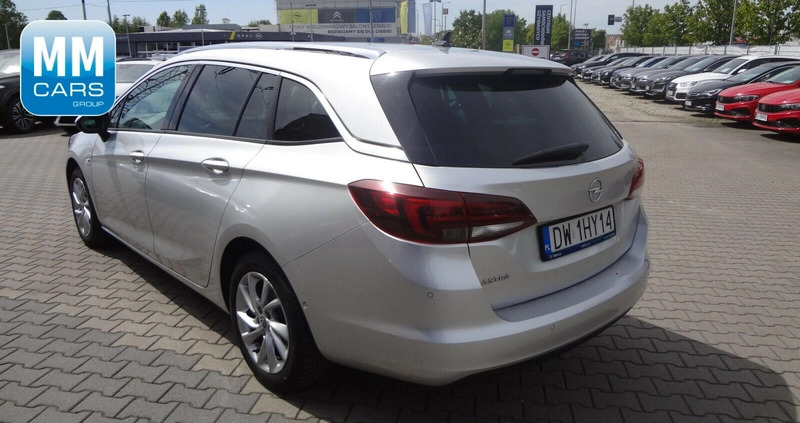 Opel Astra cena 52850 przebieg: 152221, rok produkcji 2020 z Pniewy małe 191